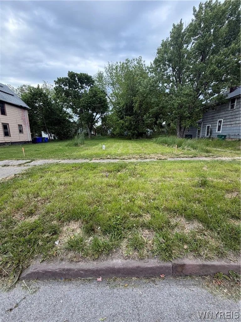 Property from 1118 Niagara Avenue - KW - Niagara Falls, New York, 14305