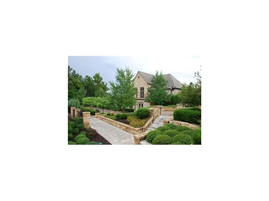 Property from 8029 N Lane Avenue - KW - Kansas City, Missouri, 64158