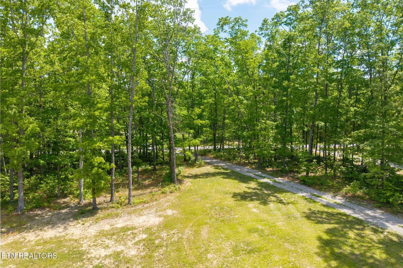 5.02 Acres of Land for Sale in Monterey, Tennessee - Monterey, Tennessee, 38574