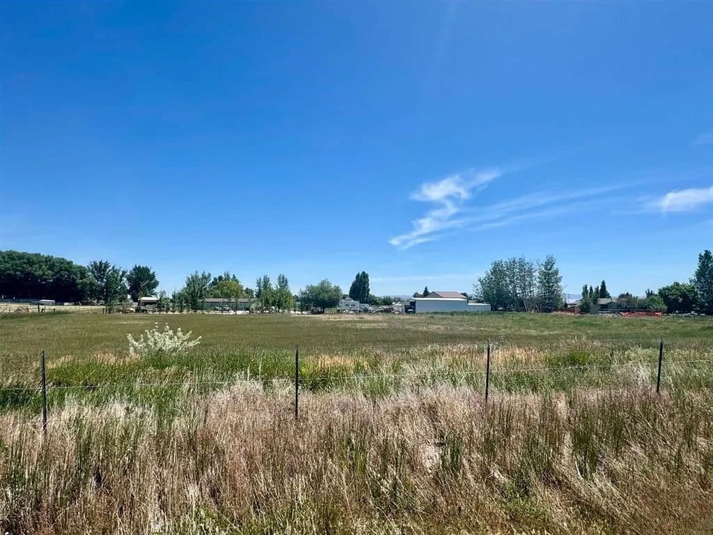 Land -Single Family Acreage in Heyburn - Heyburn, Idaho, 83336