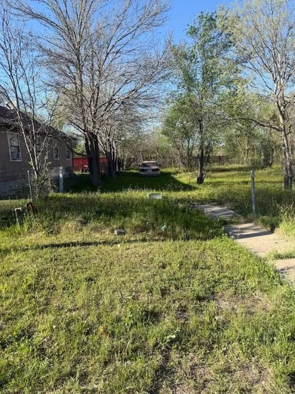 0.11 Acres of Land for Sale in Taylor, Texas - Taylor, Texas, 76574