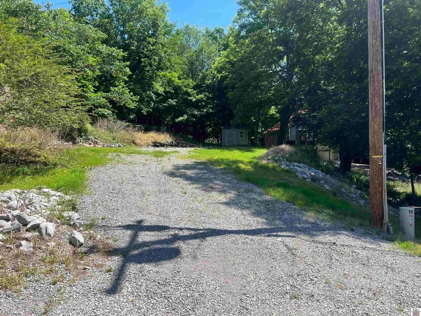 Property from 73 Lakeshore Dr - KW - Eddyville, Kentucky, 42038