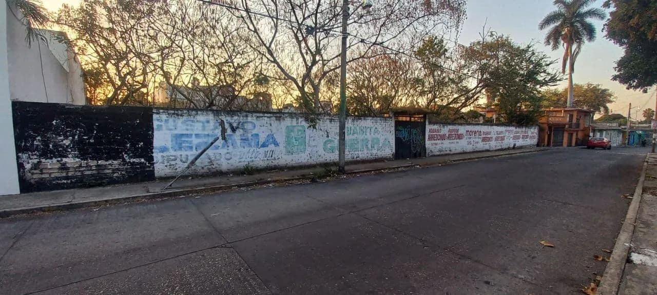 Terreno en el Centro de Cuautla Morelos con tres frentes - land for sale