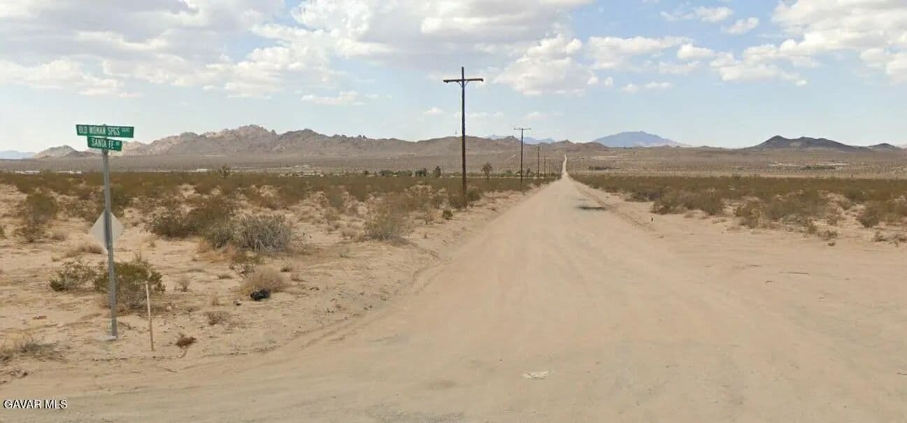 Lots & Land-Other in Lucerne Valley - Lucerne Valley, California, 92356