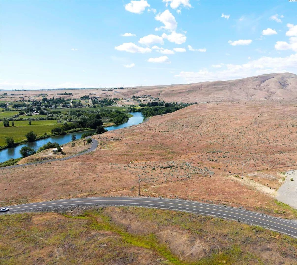 Land -Single Family Acreage in Benton City - Benton City, Washington, 99320
