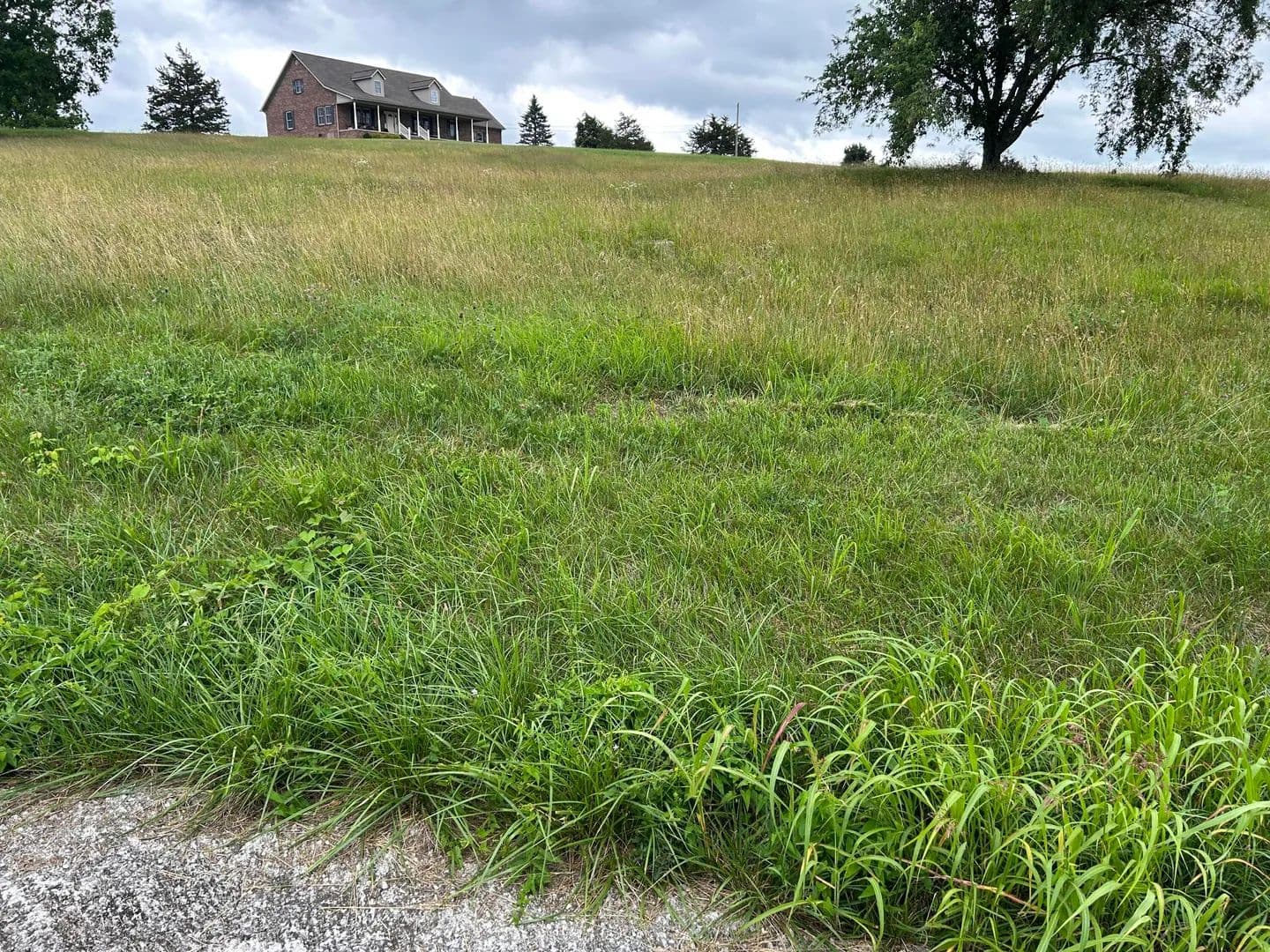 0.6 Acres of Land for Sale in Mt Vernon, KY - Mt Vernon, Kentucky, 40456