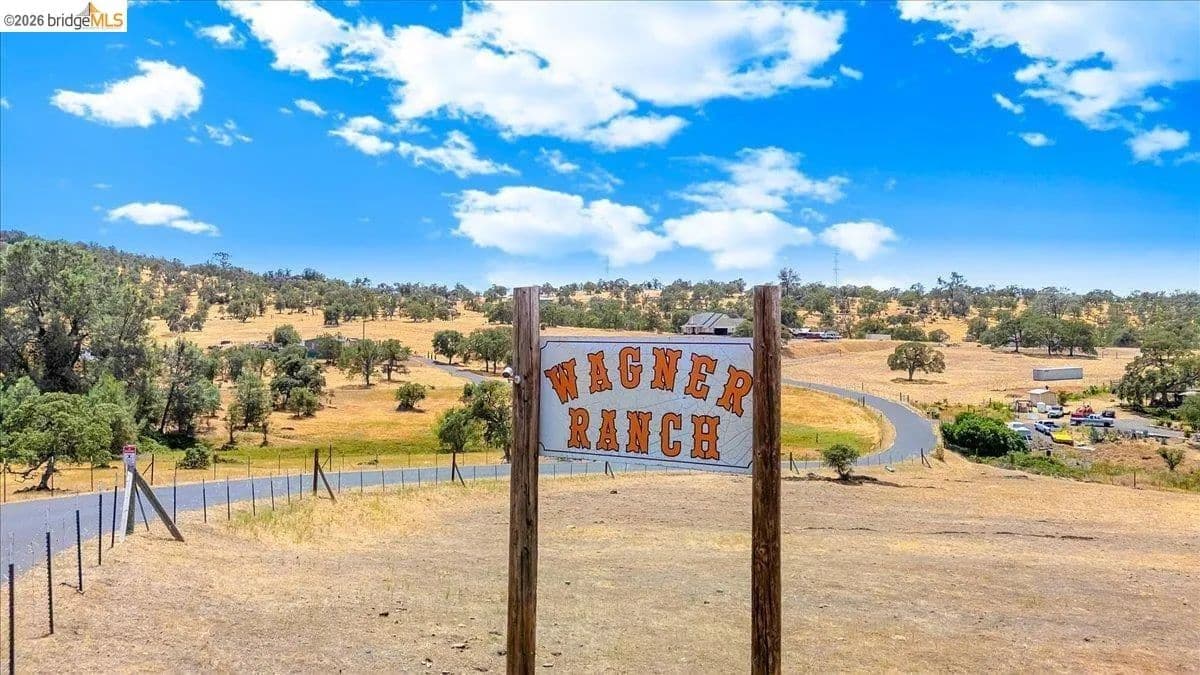 9.72 Acres of Land for Sale in Jamestown, CA - Jamestown, California, 95327