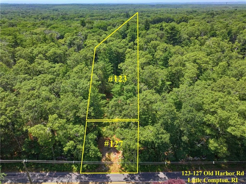 2.47 Acres of Land for Sale in Little Compton, RI - Little Compton, Rhode Island, 02837