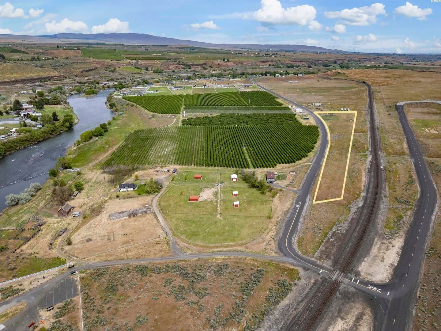 Lots & Land-Other in Prosser - Prosser, Washington, 99350
