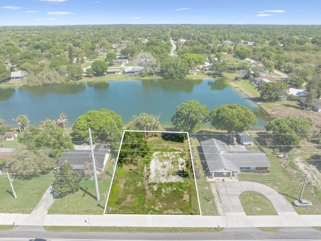 0.27 Acres of Land for Sale in Fort Pierce, Florida - Fort Pierce, Florida, 34951