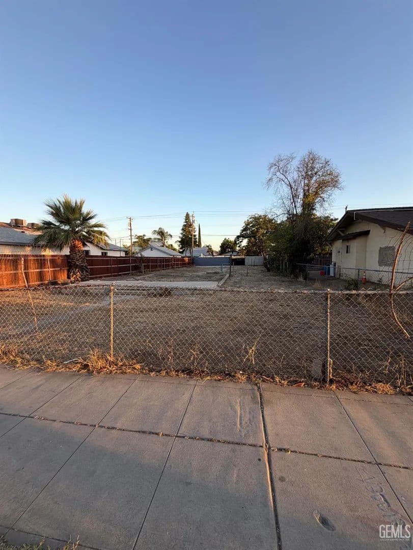 Property from 1221 Niles Street - KW - Bakersfield, California, 93305