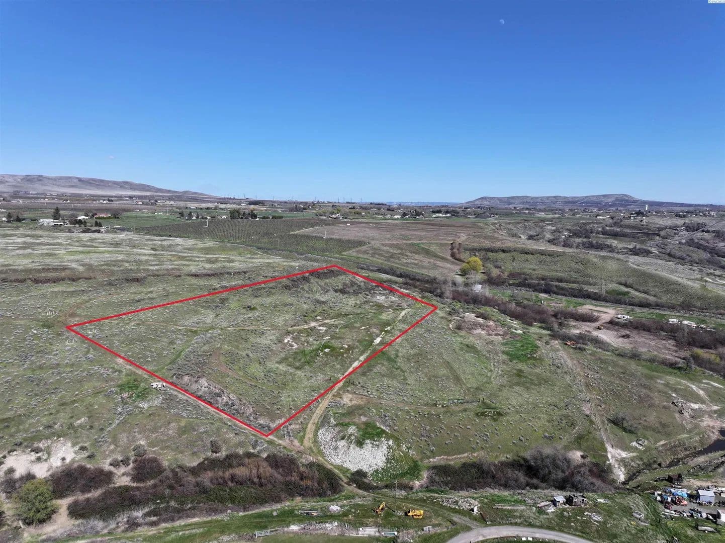 5.13 Acres of Land for Sale in Benton City, Washington - Benton City, Washington, 99320
