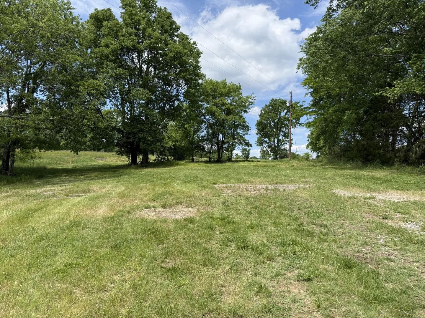 Property from 2 Old Highway 25 - KW - Hartsville, Tennessee, 37074
