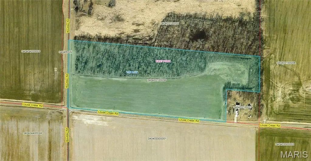 13.73 Acres of Land for Sale in Carlyle, IL - Carlyle, Illinois, 62231