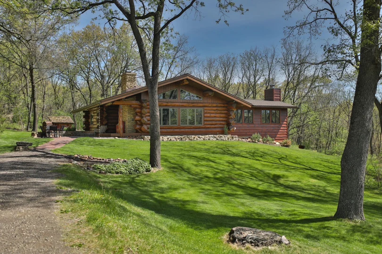 30-Acre Luxury Log Estate | Trophy Whitetail Sanctuary & Private Legacy Retreat in Argyle - Argyle, Wisconsin, 53504