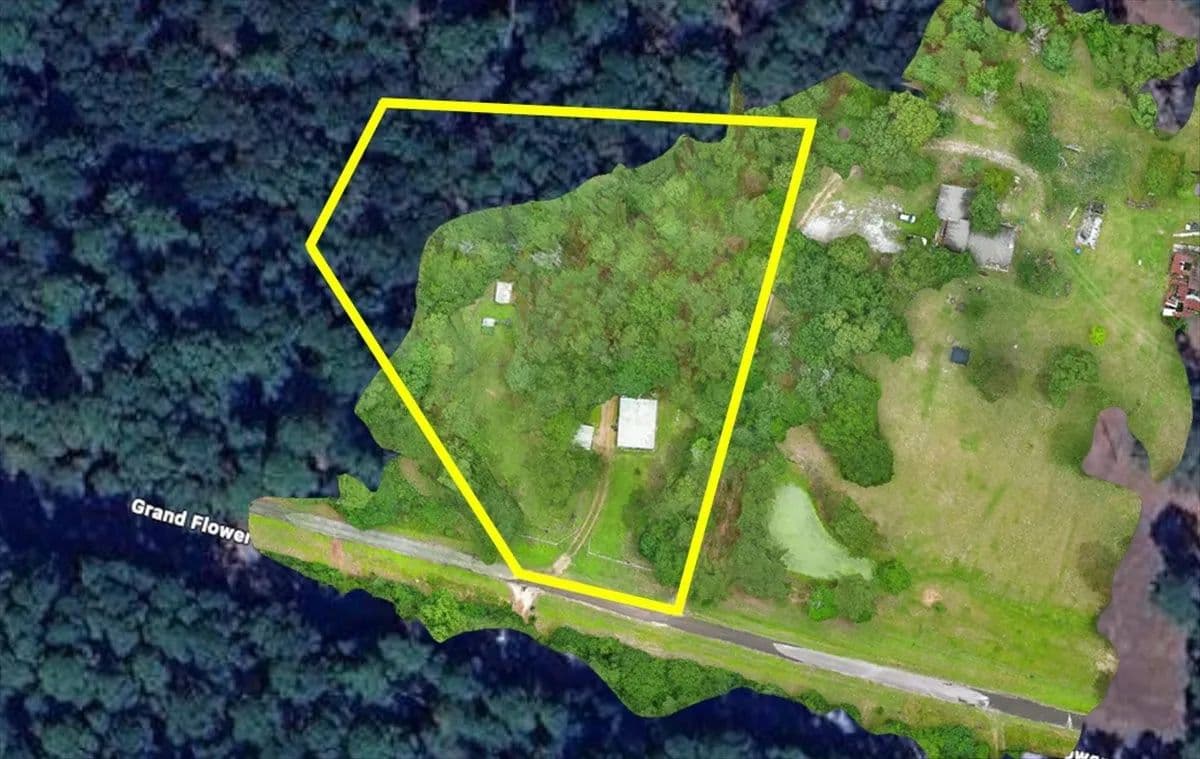 Property from 16375 Grand Flower Road - KW - Plantersville, Texas, 77363