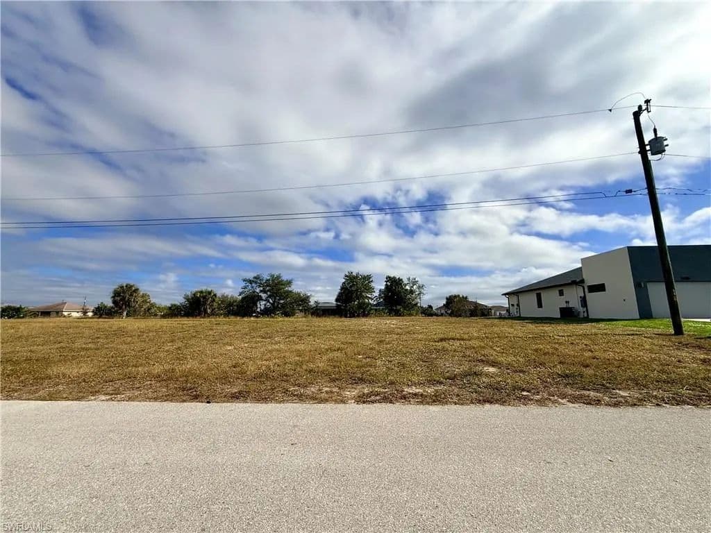 Property from 3431 SW 8th CT - KW - Cape Coral, Florida, 33914