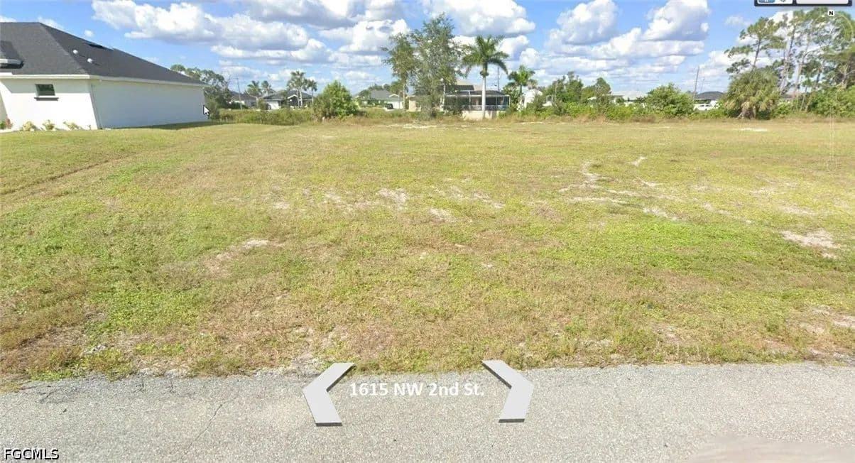 Vacant Land in Cape Coral - land for sale