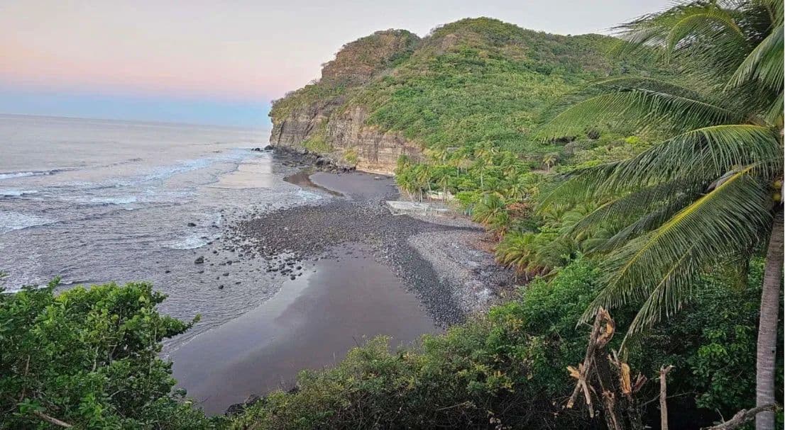 Oportunidad Única de Desarrollo Frente al Mar | La Libertad, El Salvador - land for sale