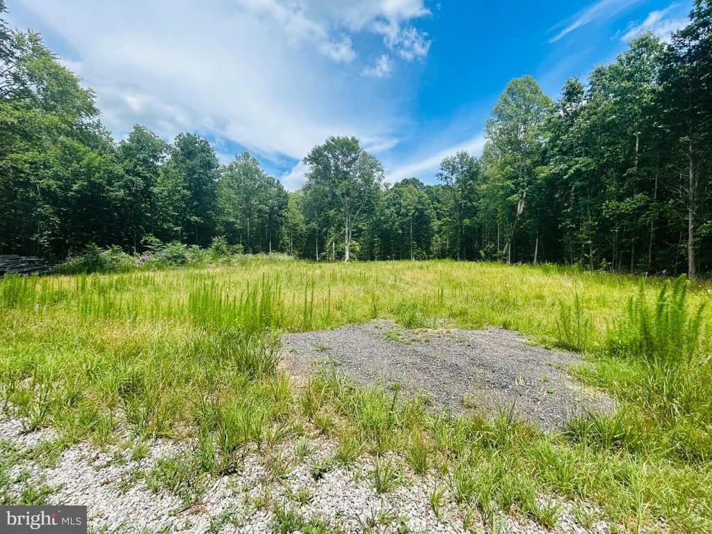 5.06 Acres of Land for Sale in GLOUCESTER, VA - Gloucester, Virginia, 23061