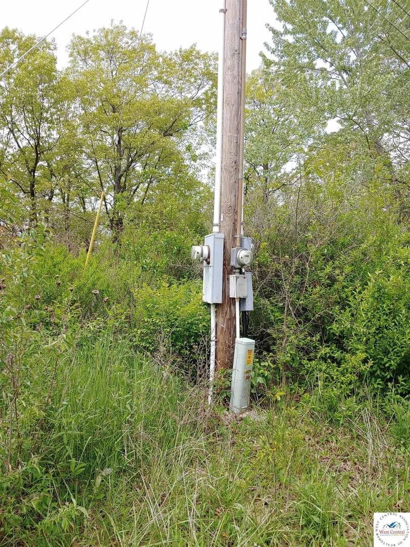 2 Acres of Land for Sale in Hermitage, MO - Hermitage, Missouri, 65668