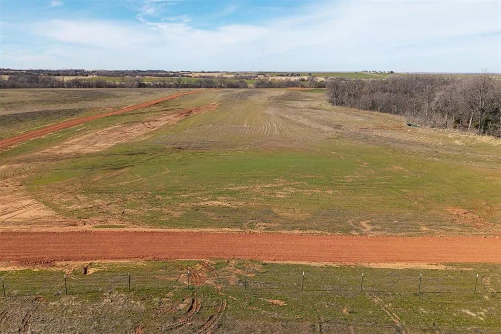 8.18 Acres of Land for Sale in El Reno, Oklahoma - El Reno, Oklahoma, 73036