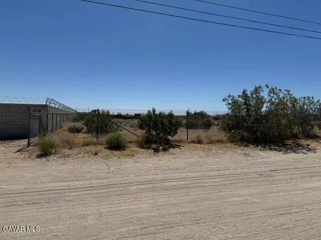 Property from 42136 E 6th - KW - Lancaster, California, 93535