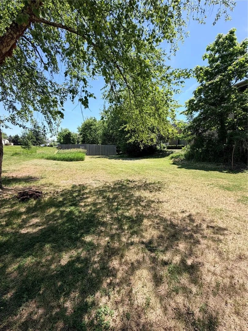 0.46 Acres of Land for Sale in Cedar Rapids, Iowa - Cedar Rapids, Iowa, 52402