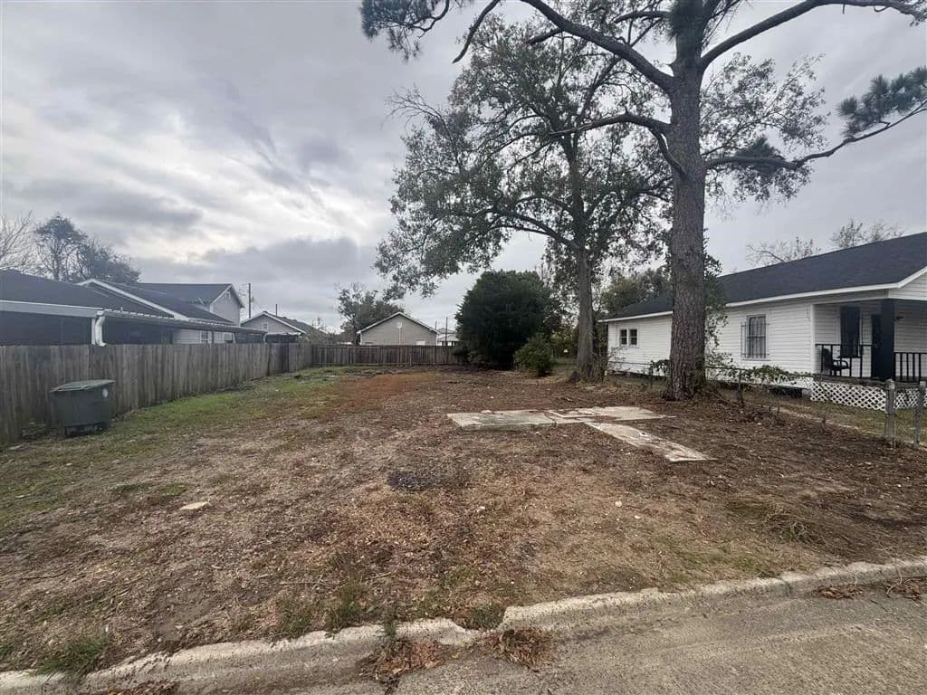 Lots & Land-Other in Lake Charles - Lake Charles, Louisiana, 70601