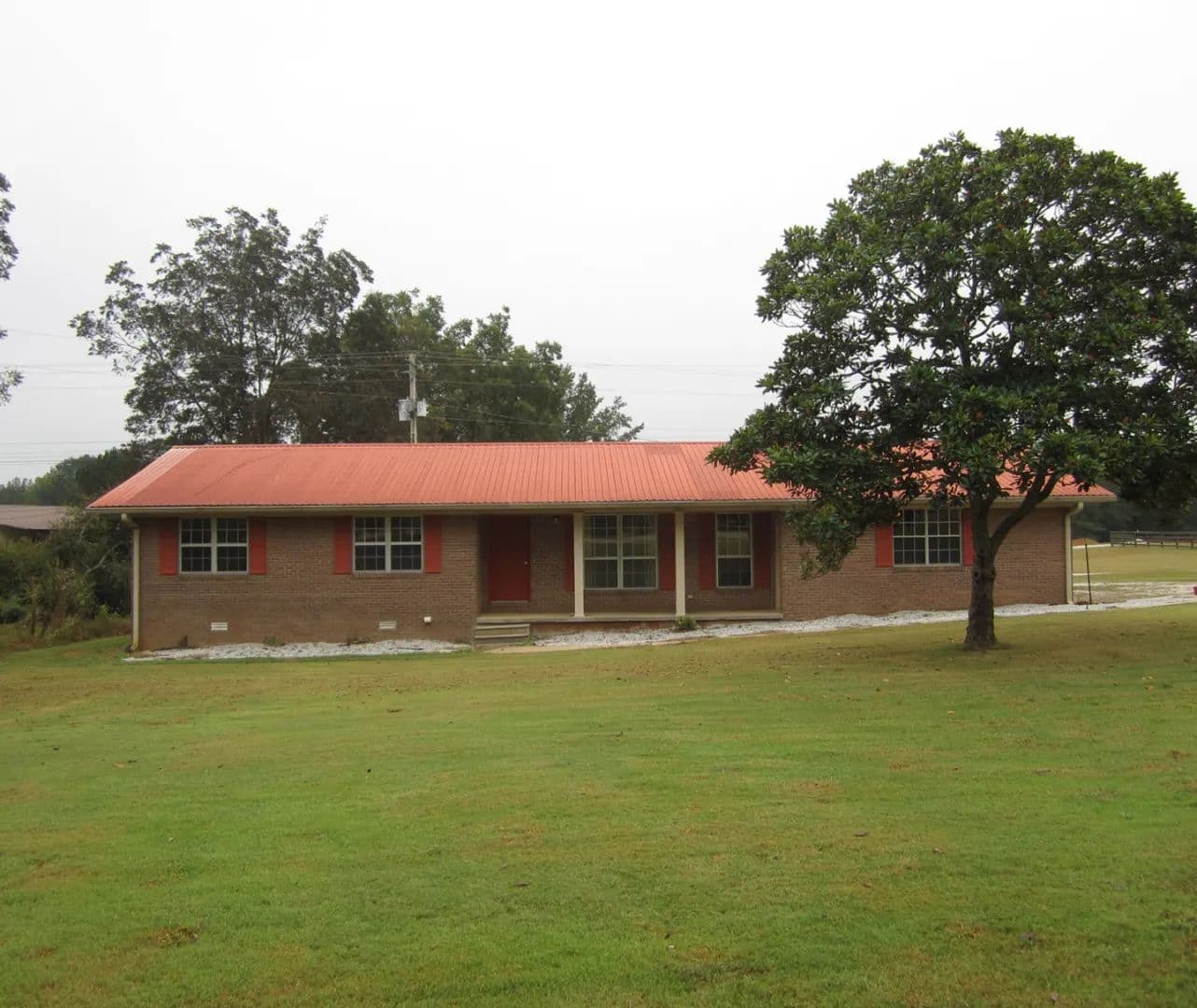 2.75 Acres with Home in Union County at 1558 HWY 30 in New Albany, MS - New Albany, Mississippi, 38652