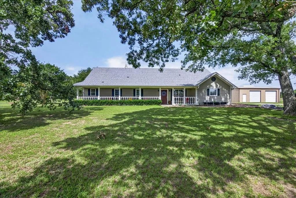 Property from 16140 Cr 4009 - KW - Mabank, Texas, 75147