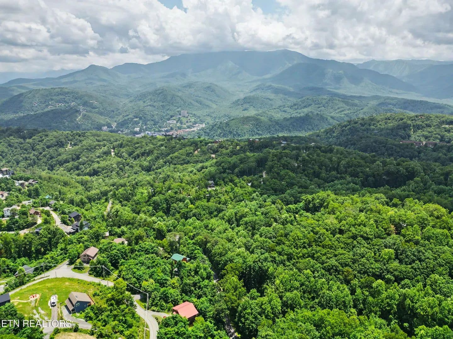 Property from Twin Oaks Rd #39 - KW - Gatlinburg, Tennessee, 37738