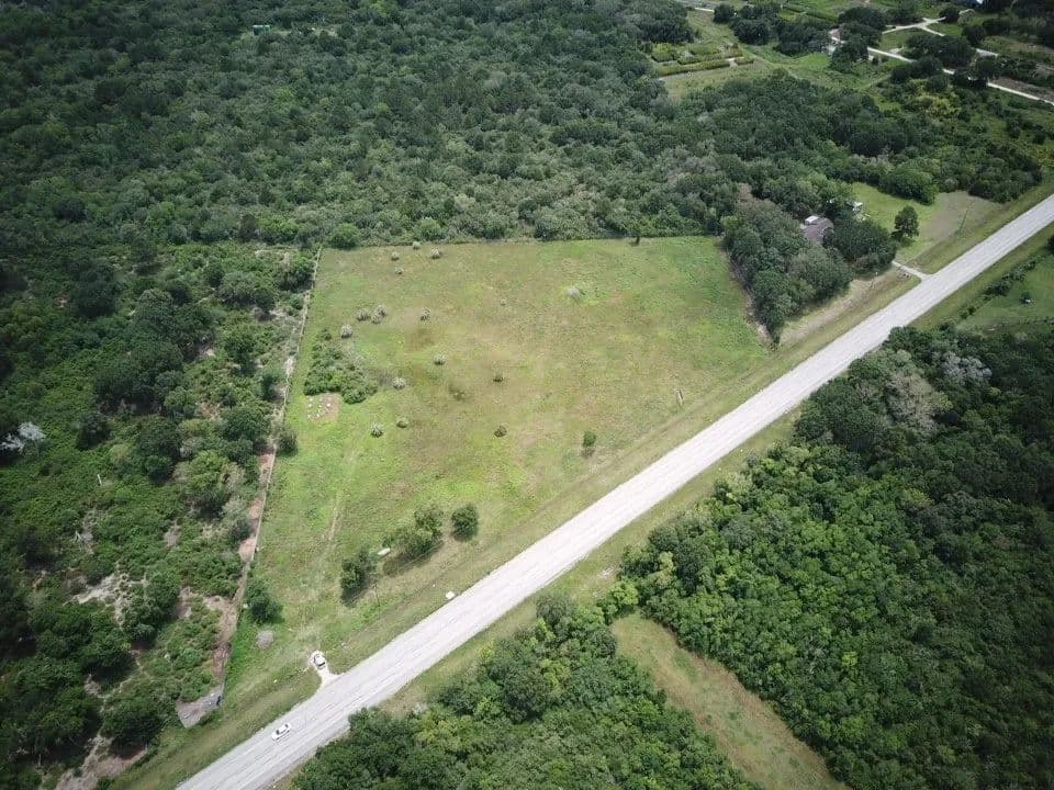 7.02 Acres of Land for Sale in Alvin, Texas - Alvin, Texas, 77511