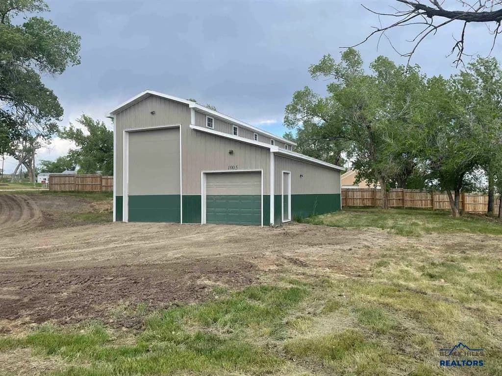 0.51 Acres of Land for Sale in Edgemont, South Dakota - Edgemont, South Dakota, 57735