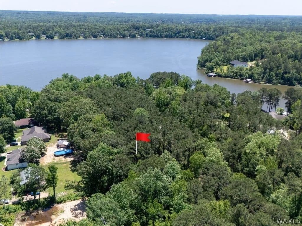 0.5 Acres of Land for Sale in Northport, Alabama - Northport, Alabama, 35475