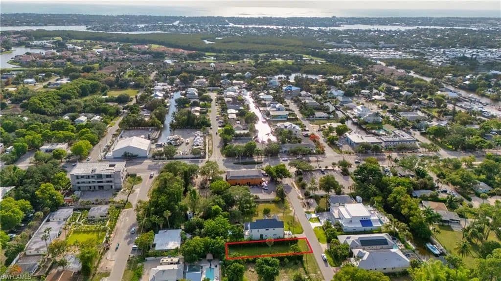 Property from 3010 Coco AVE - KW - Naples, Florida, 34112