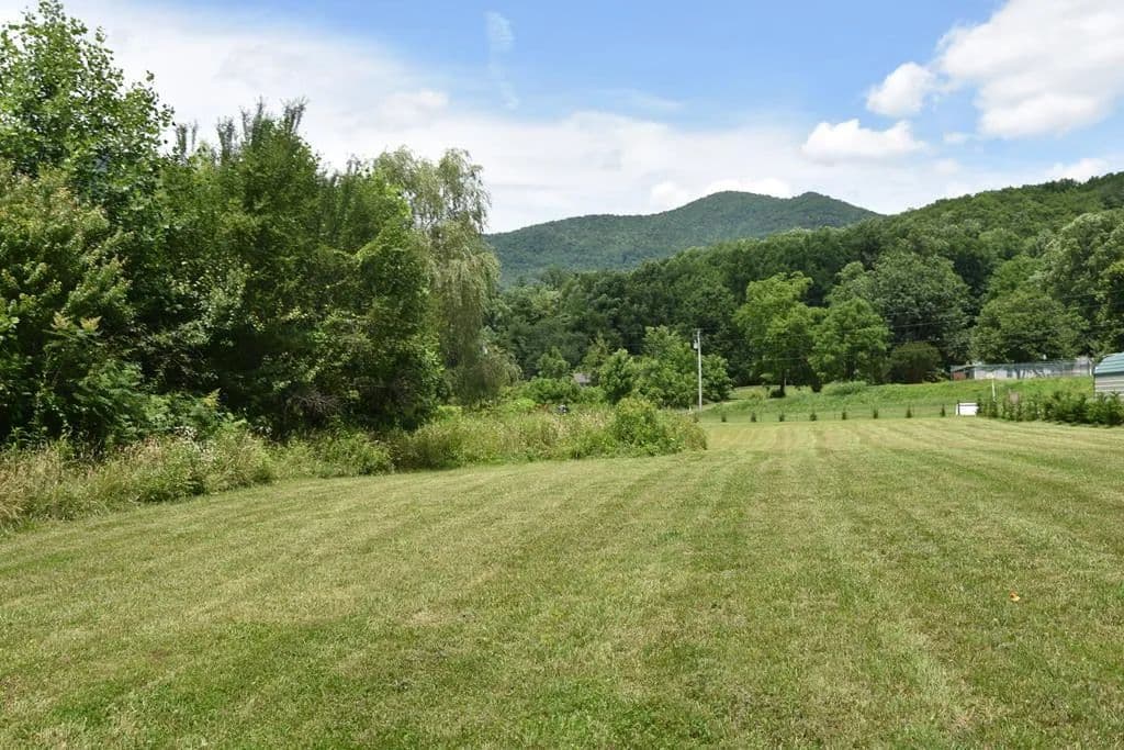 1.02 Acres of Land for Sale in Hayesville, NC - Hayesville, North Carolina, 28904