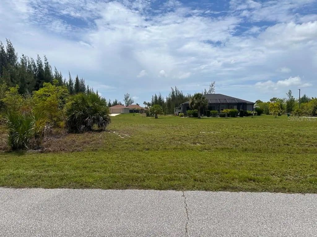 0.23 Acres of Land for Sale in Port Charlotte, Florida - Port Charlotte, Florida, 33981
