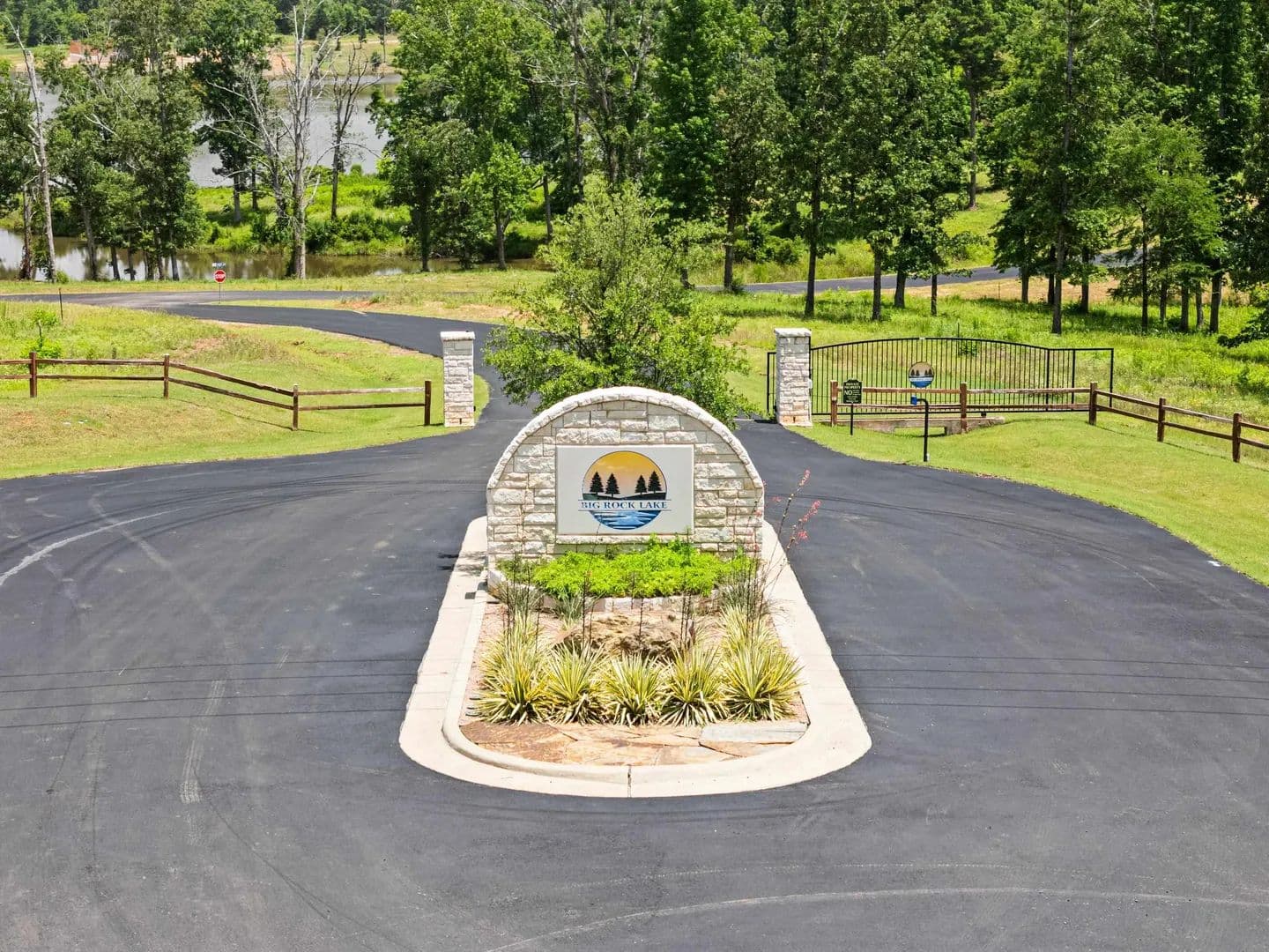 1.01 Acres of Land for Sale in Hallsville, TX - Hallsville, Texas, 75650