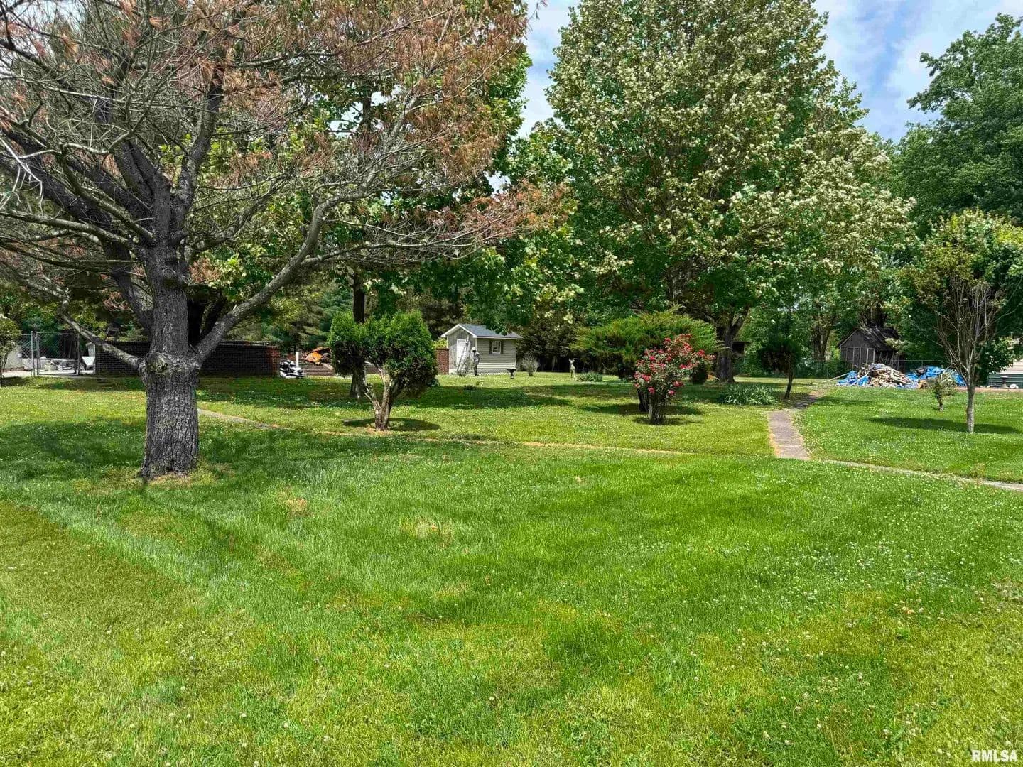 1.75 Acres of Land for Sale in Tamms, Illinois - Tamms, Illinois, 62988