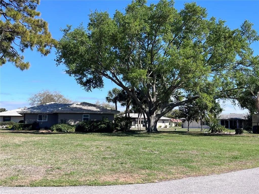 Vacant Land in Nokomis - Nokomis, Florida, 34275