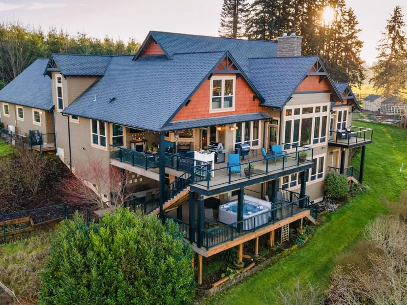 Well Appointed Equestrian Property on Acreage