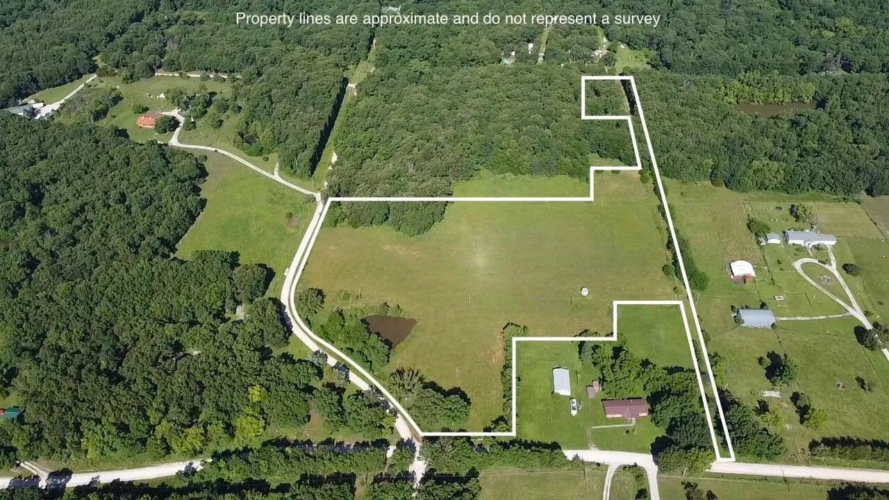 10.9 Acres of Land for Sale in Clinton, MO - Clinton, Missouri, 64735