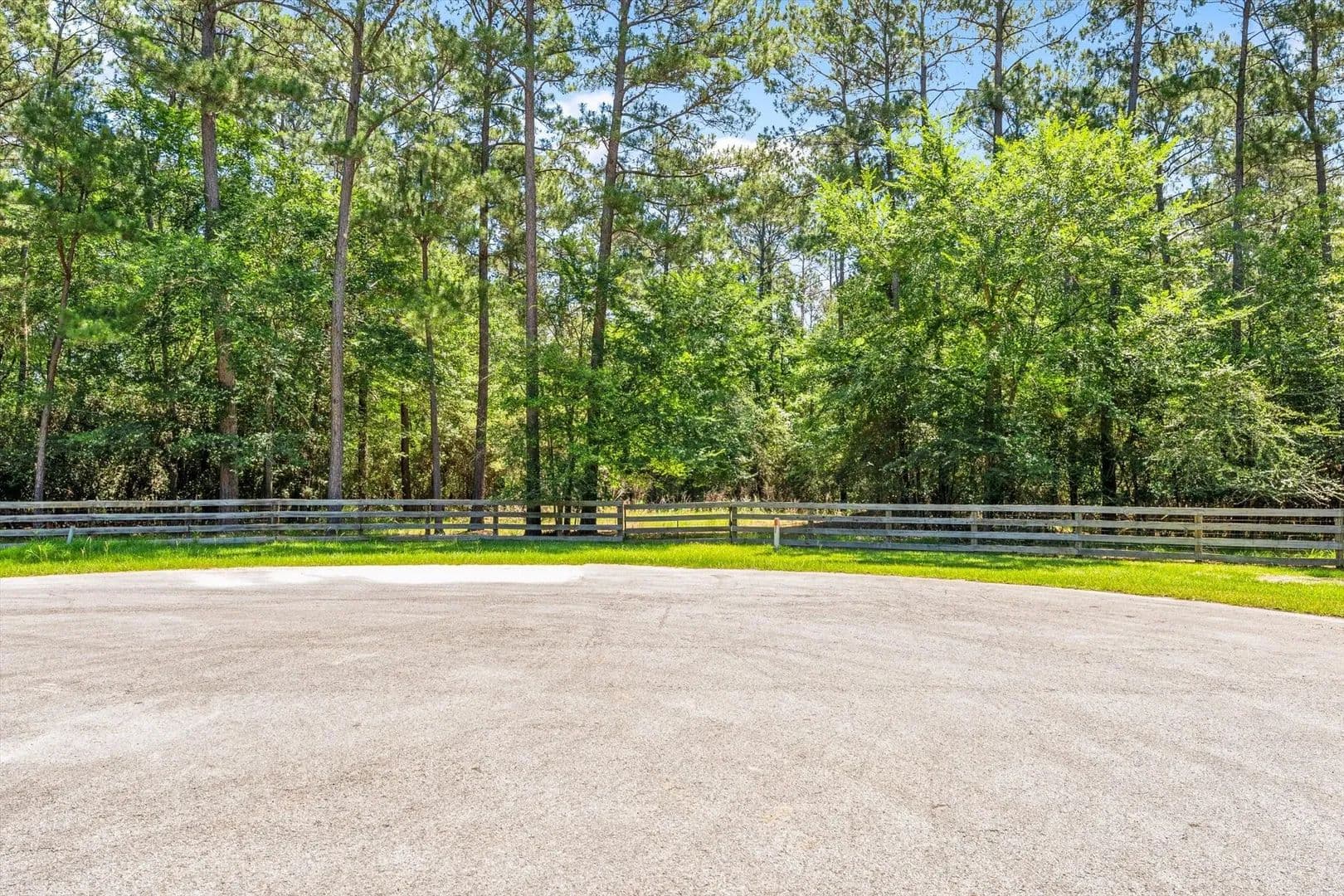 Property from 28743 Beth Marie - KW - Magnolia, Texas, 77355