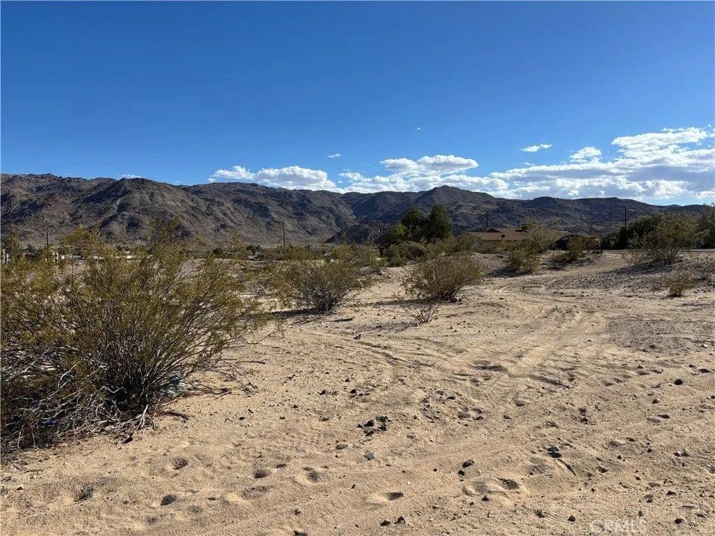 Lots & Land-Other in 29 Palms - , California, 92277
