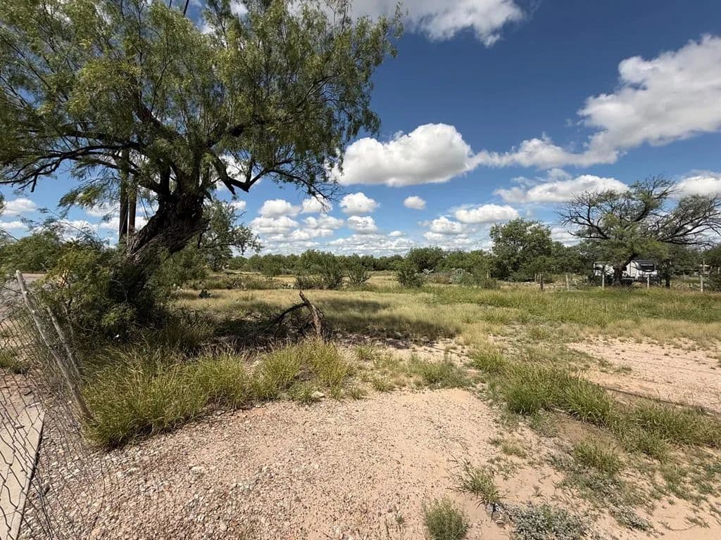 1.6 Acres of Land for Sale in Eagle Pass, Texas - Eagle Pass, Texas, 78852