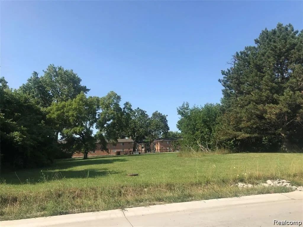 Property from 0000 Ecorse - KW - Romulus, Michigan, 48174