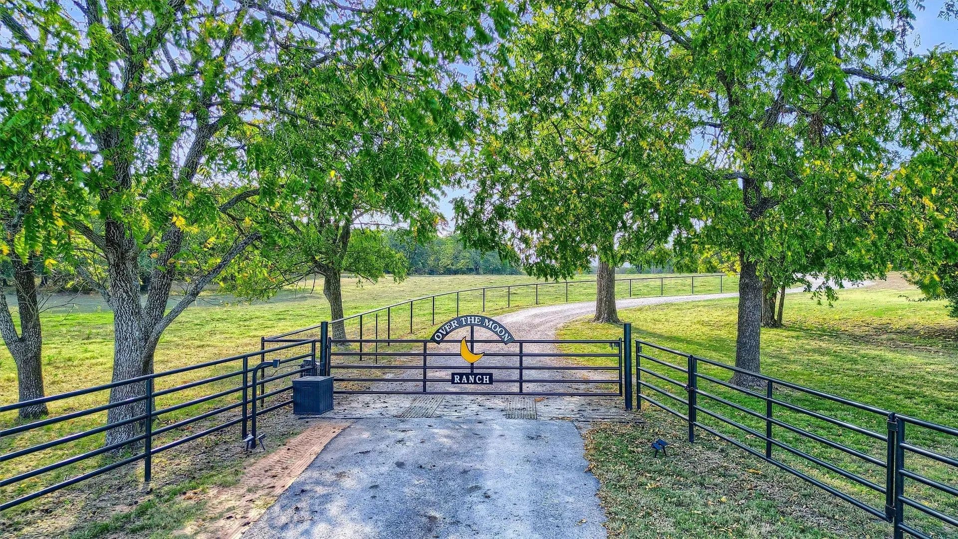 61.15 Acres of Land for Sale in Gainesville, TX - Gainesville, Texas, 76240