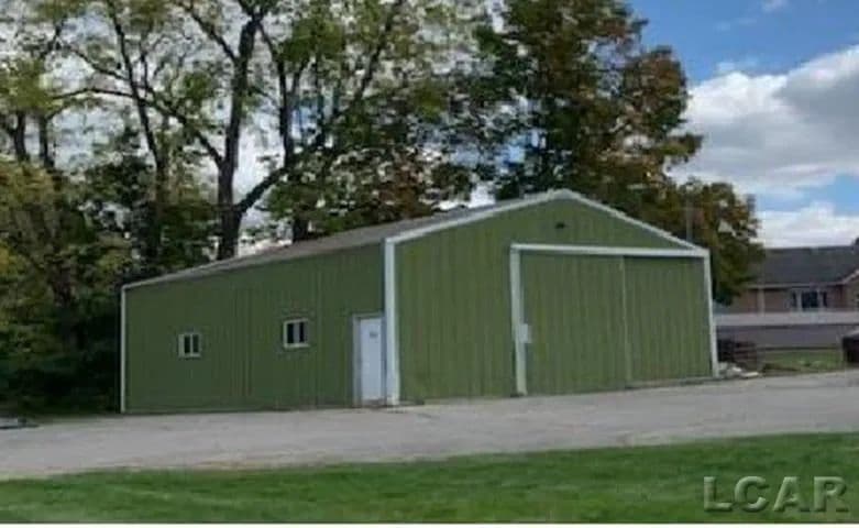 Property from 700 Oakwood Avenue - KW - Adrian, Michigan, 49221