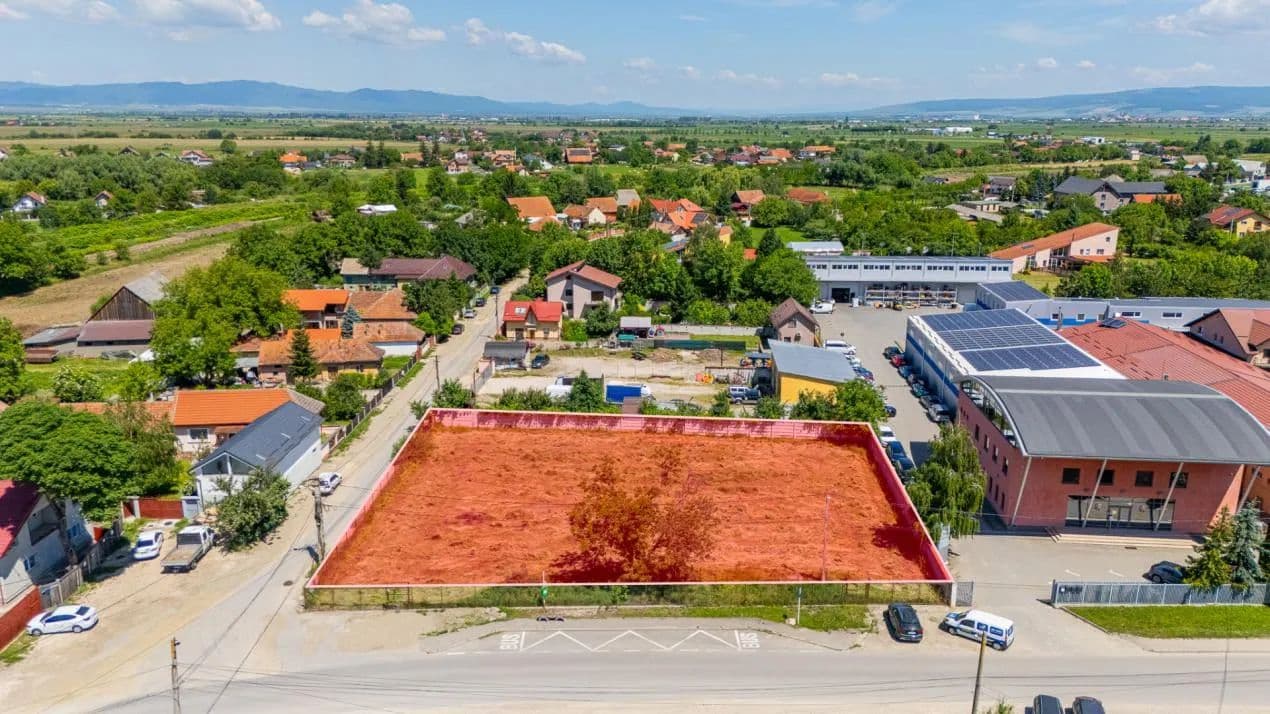 Teren intravilan 1.950 mp | Stupini, Brașov | Inchiriere exclusiv pe termen lung - land for sale
